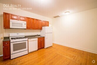 Building Photo - 4244 Spruce St