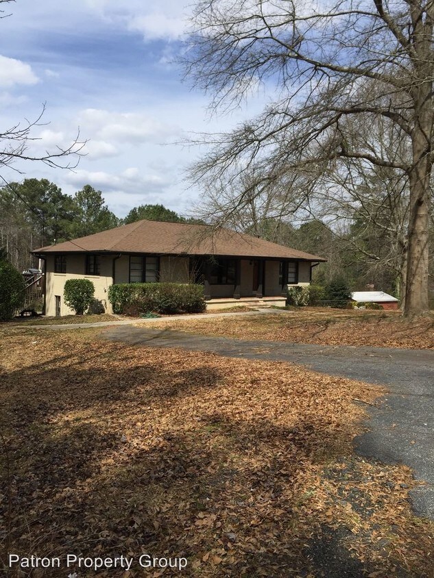 Primary Photo - 5 br, 2 bath House - 115 Cooper Lake Rd