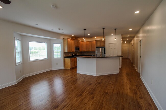 Building Photo - 701 Jappy Akins Rd