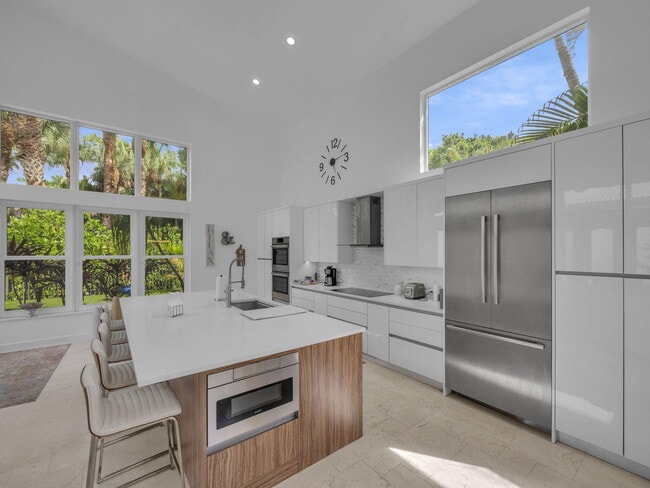 Building Photo - 102 Sunset Bay Dr