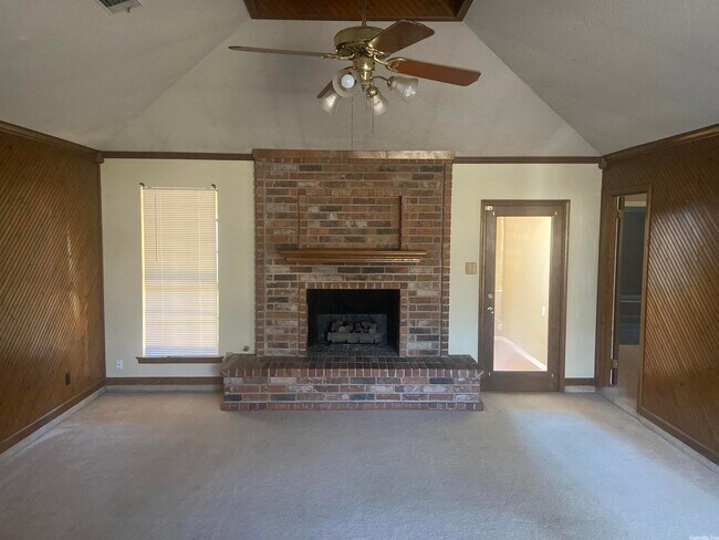 Building Photo - 7 Yazoo Cir