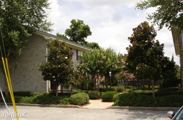 Primary Photo - 621 Wassamassaw Rd