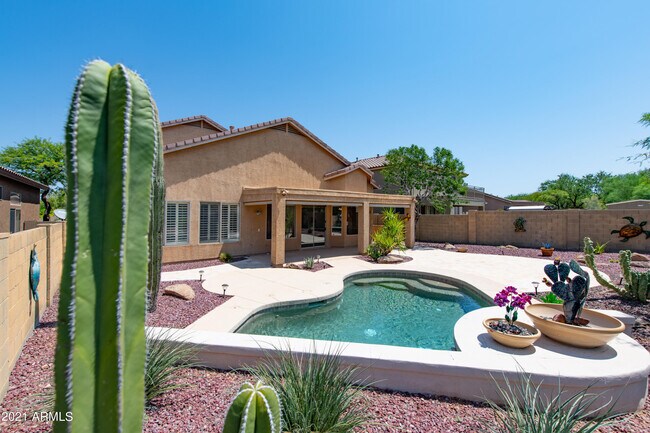 Building Photo - 3113 W Whitman Dr