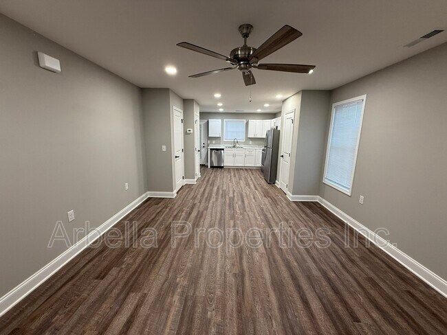 Building Photo - 127 Jess Corby Rd