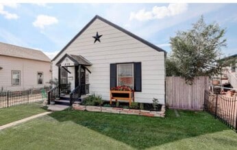 Building Photo - 418 14th St