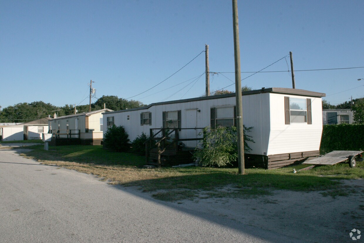 Vista de frente - 425 Woodland Ave