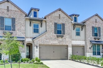 Building Photo - 6570 Scarlet Pond Ln