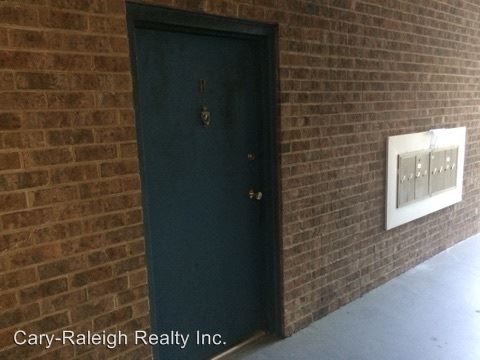 Building Photo - 1000 Sandlin Pl