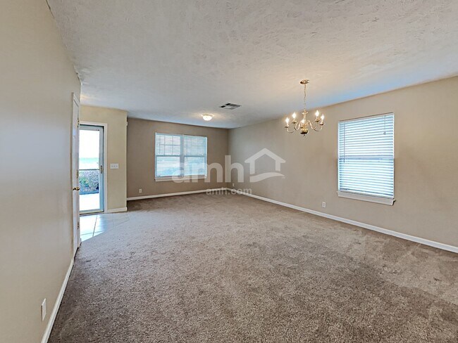 Building Photo - 5456 Middlebury Dr