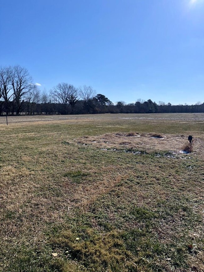 Building Photo - 25529 Pennsylvania Ave