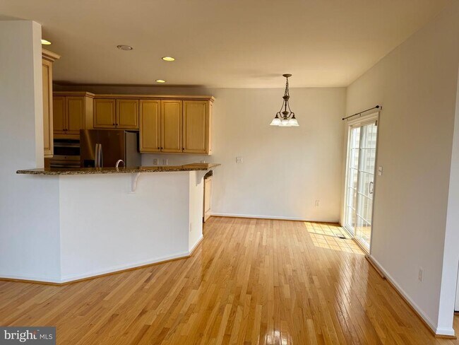 Building Photo - 25370 Whippoorwill Terrace