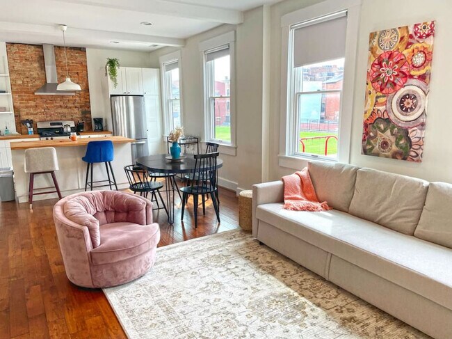 Foto del edificio - 1806 Republic St