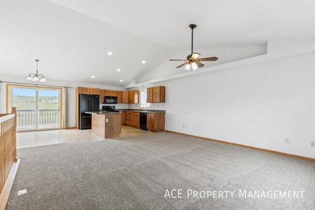 Building Photo - 14837 Fox Trail