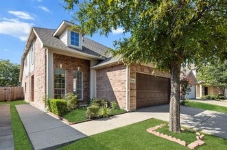 Building Photo - 3032 Thicket Bend Ct