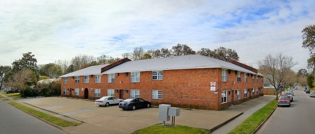 Building Photo - 1203 Hillside Ave