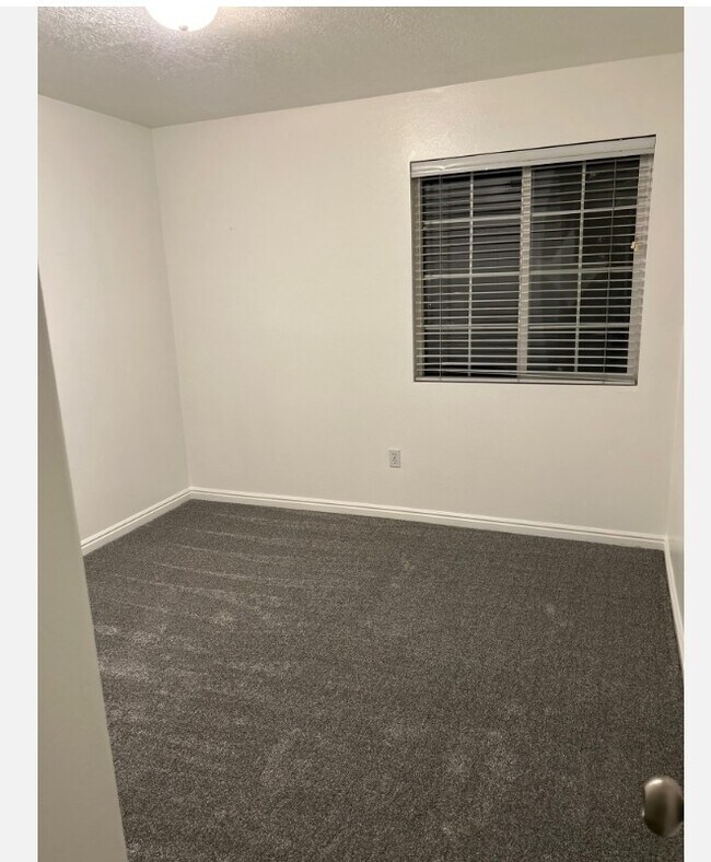 Building Photo - 1375 S 1150 W