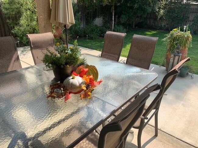 Building Photo - 3211 W Delaware Ct