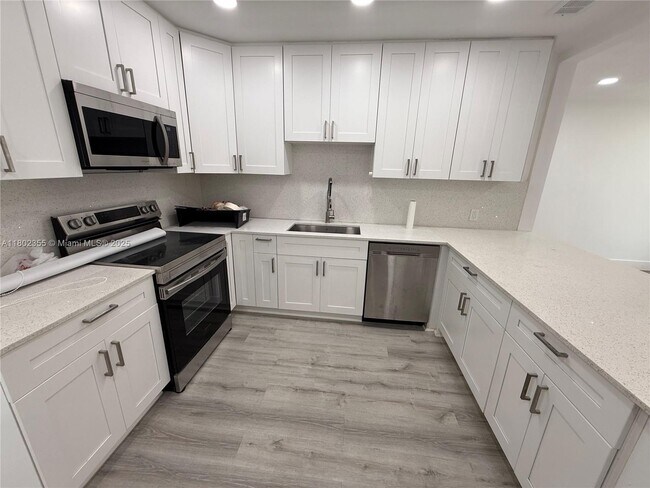 Foto del edificio - 6391 SW 39th St