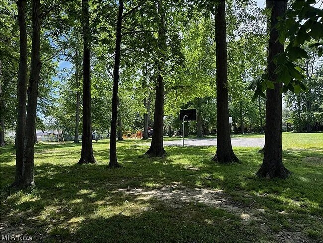Building Photo - 1582 Lee Terrace Dr