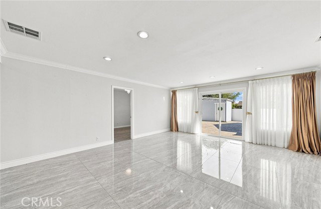 Foto del edificio - 16244 Londelius St