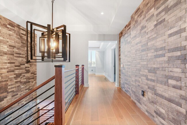 Foto del edificio - Ritz Carlton Residences - Two Story Penthouse Unit!
