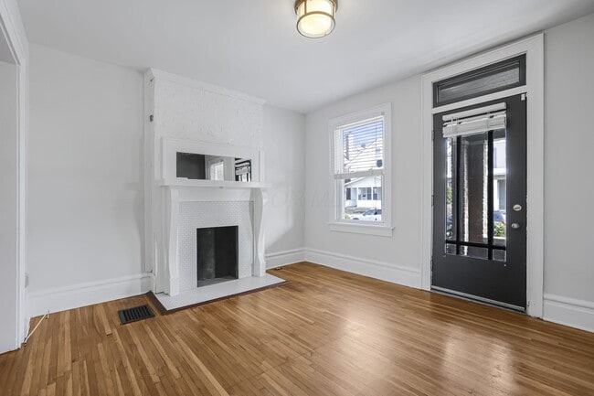 Building Photo - 1543 S 4th St