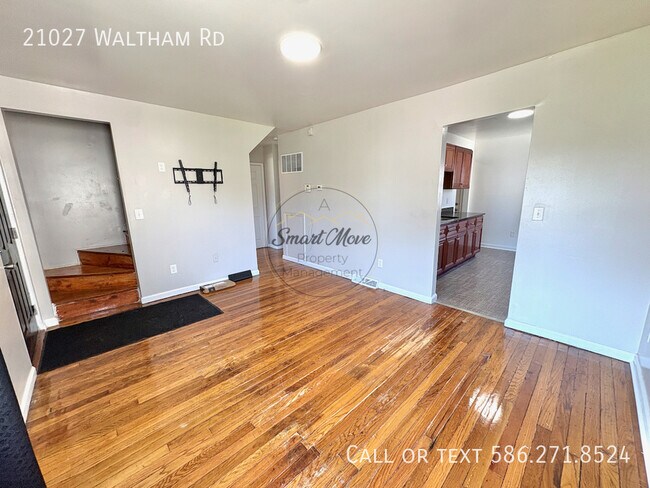 Foto del edificio - 21027 Waltham Rd