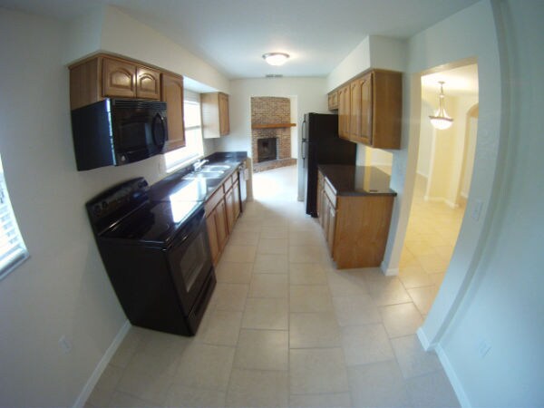 Foto del edificio - 515 W Daughtery Rd