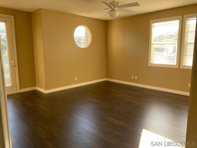 Building Photo - 6457 Topmast Dr