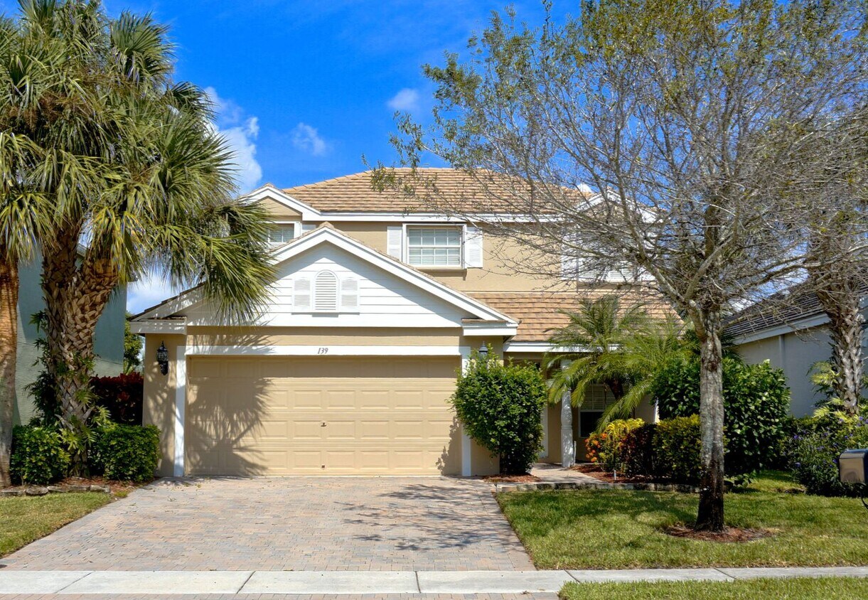 Primary Photo - 139 Canterbury Pl