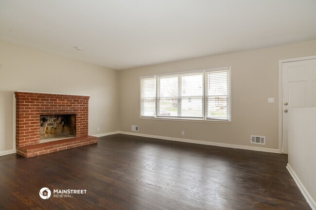 Building Photo - 11305 E 67th St