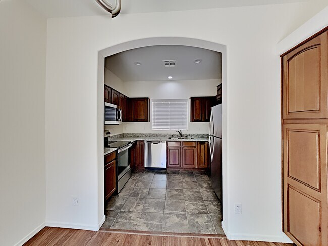 Foto del edificio - 4744 E Laurel Avenue