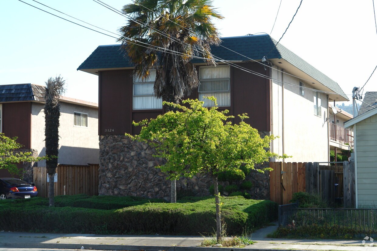 Building Photo - 3124 Carlson Blvd