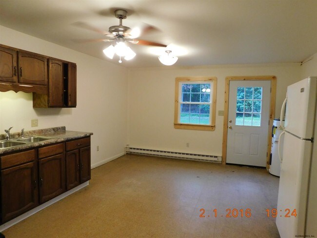 Building Photo - 162 Brookline Rd