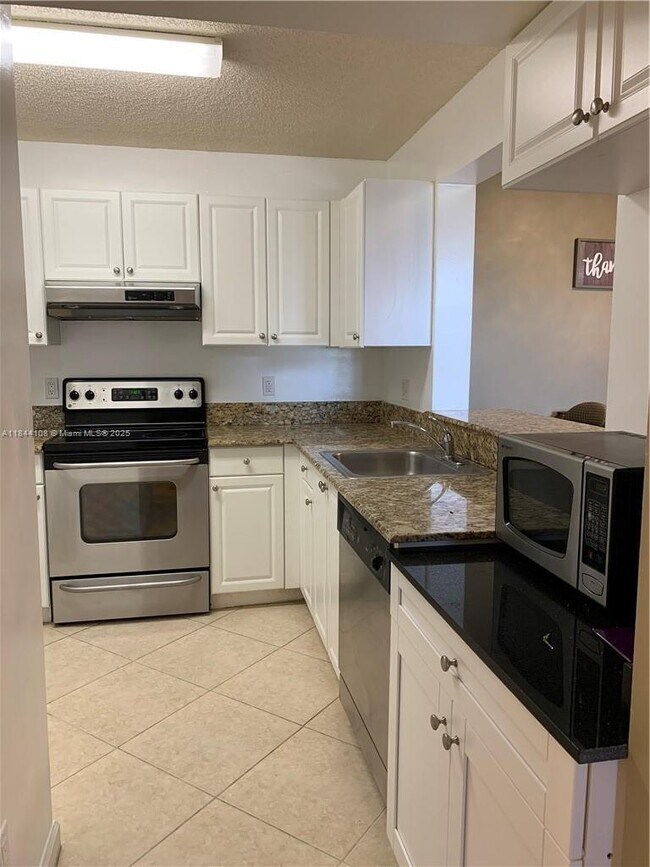 Foto del edificio - 1341 SE 3rd Ave