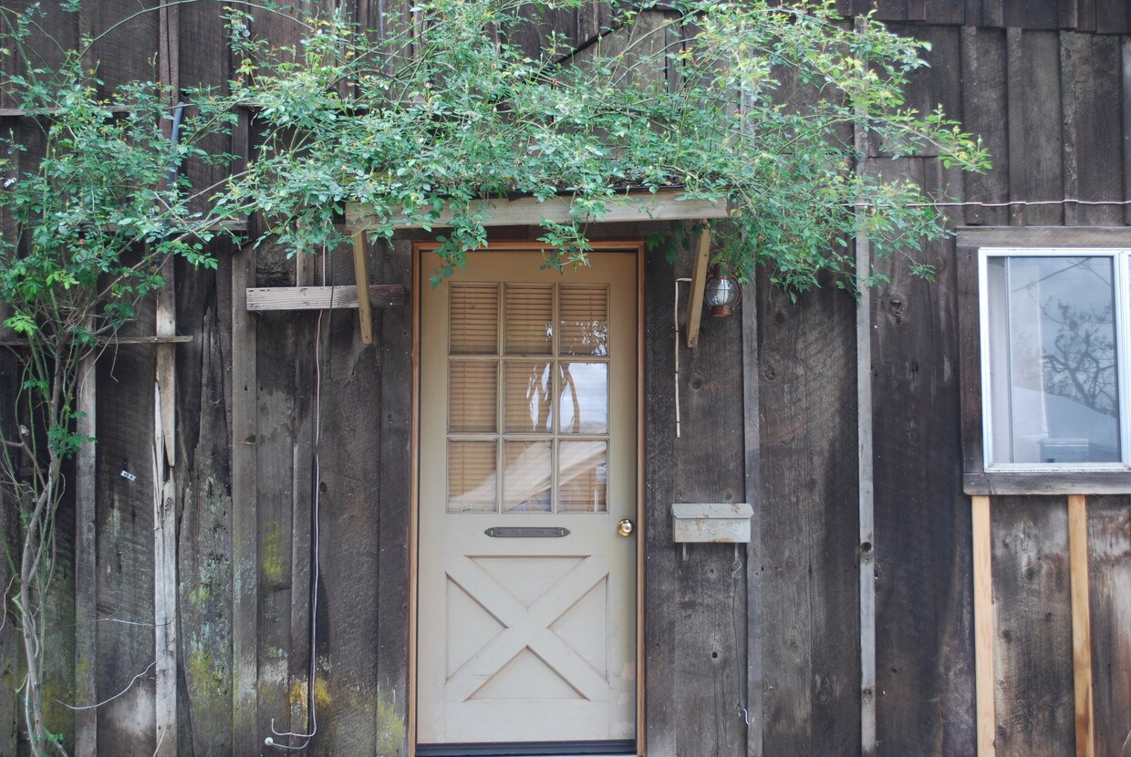 1980 Pacheco Pass Hwy Unit 3, Gilroy, CA 95020 Apartment for Rent in