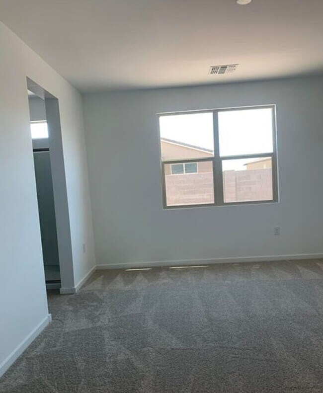 Building Photo - ALMOST NEW  3 bed 2 bath home for lease bu...