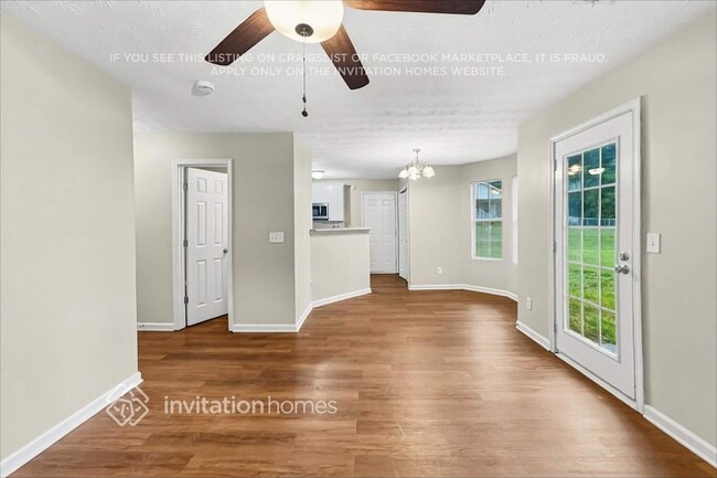 Building Photo - 10 Summer Breeze Ct