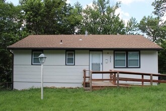 Building Photo - 5424 Indiana Ave