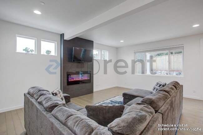 Foto del edificio - 16431 Sylvester Rd SW