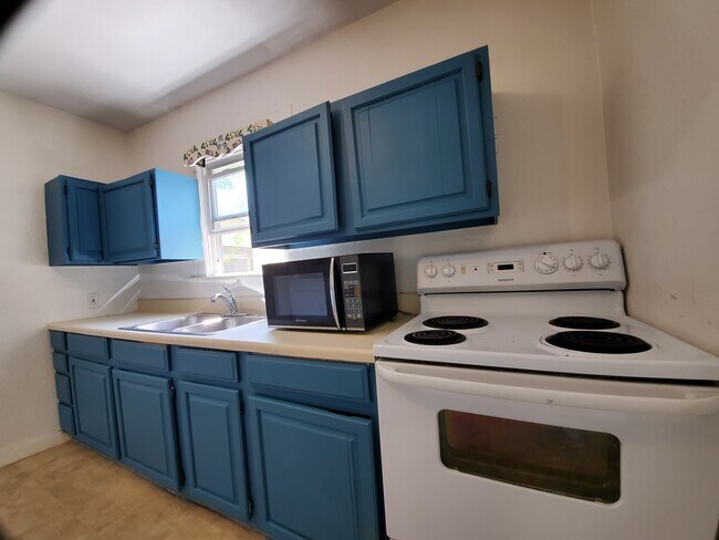 Foto del edificio - 2517 19th Ave W