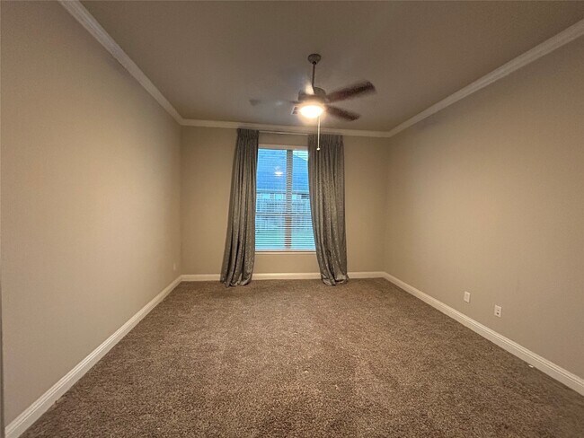 Foto del edificio - 326 Summer Landing Ct