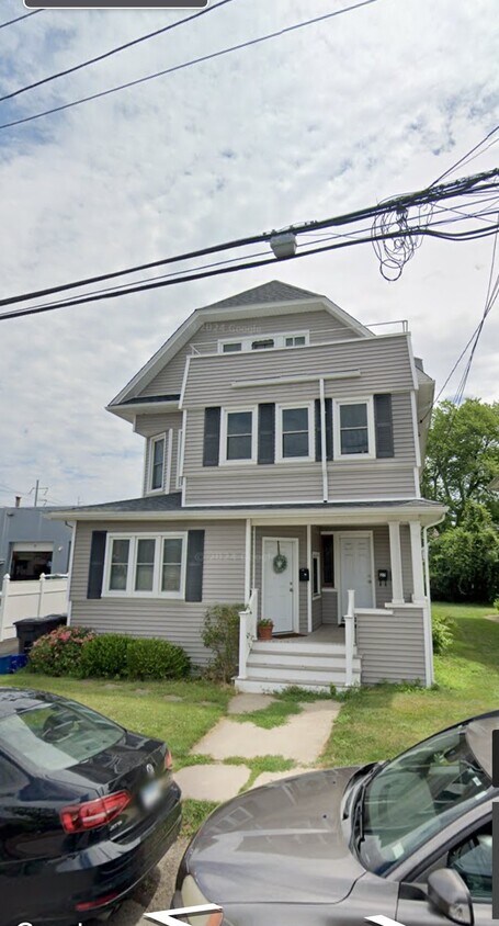 House - 29 Bungalow Ave