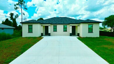 Building Photo - 4400-4402 Golfview Blvd