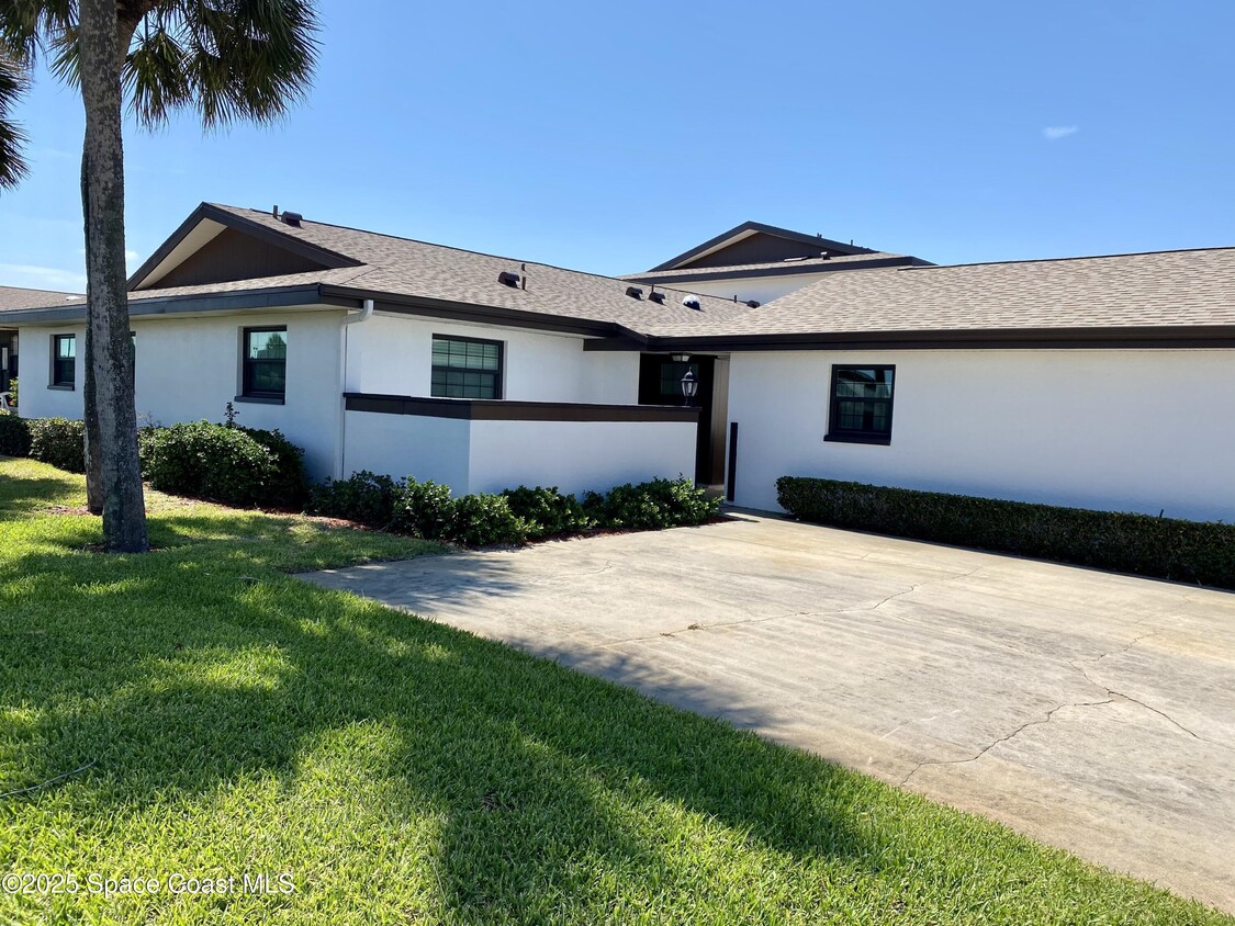 Foto principal - 255 Paradise Blvd