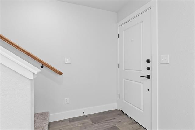 Building Photo - 224 W Bond St