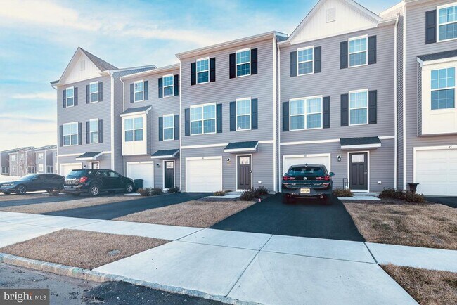 Building Photo - 41 Barnes Wy