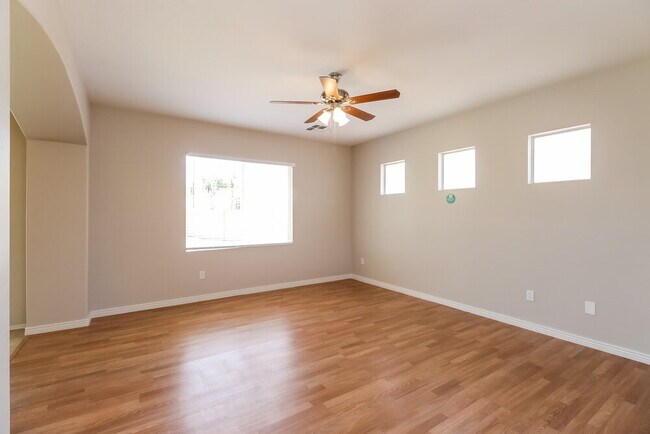 Building Photo - 1691 S Portland Ct