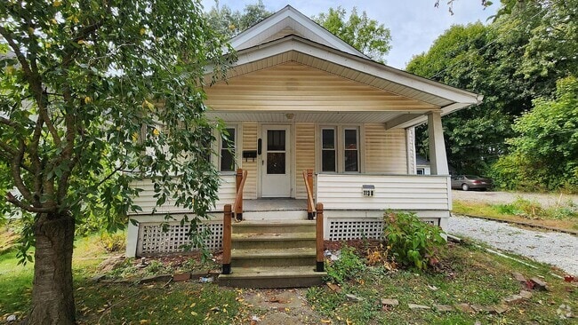 Building Photo - 1138 Collinwood Ave