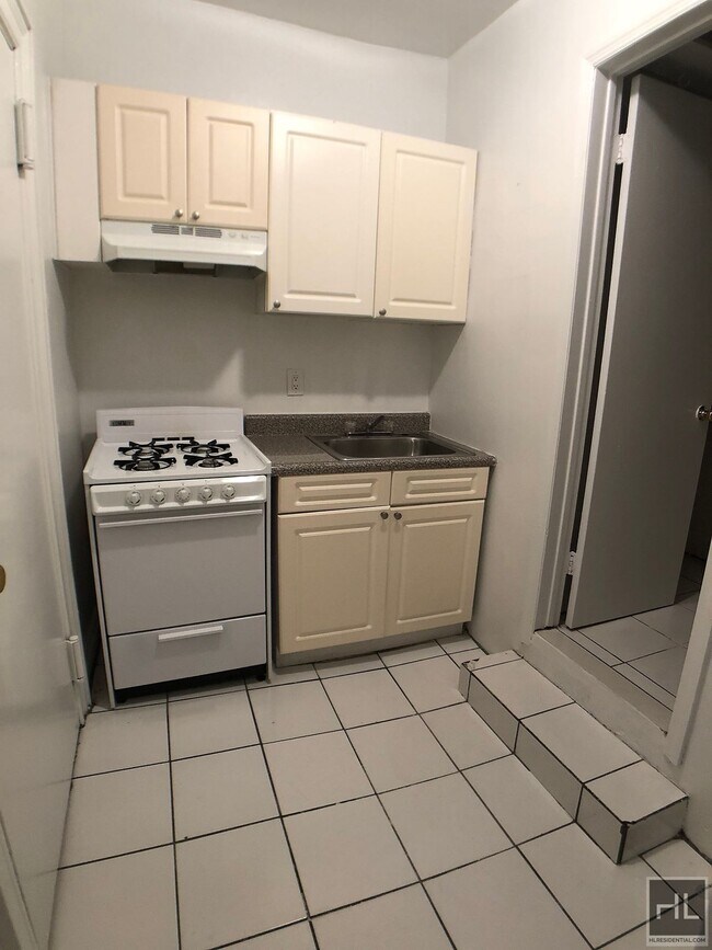 Foto del edificio - YORK AVENUE